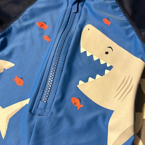 LIKE NEW OLD NAVY SWIM ONSIE. Size 6-12 M. Blue/grey. VG/EXCELLENT CONDITION. - Picture 3 of 10